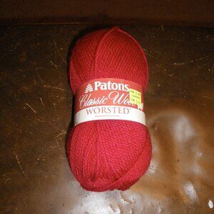 1 Vintage Skein Patons Classic Wool Worsted  Yarn - Color Bright Red – 210 yds
